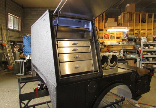 9-390 - RIVAL APACHE SII 40 Portable Rig Welding Deck (3)