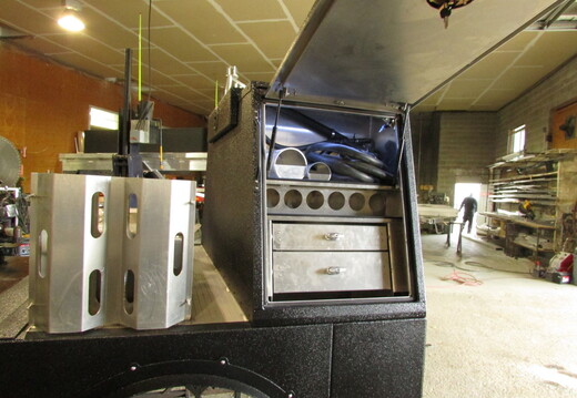 9-390 - RIVAL APACHE SII 40 Portable Rig Welding Deck (6)