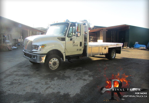 9-576 - Rival Corsair D 120 H Flat Bed With Custom Cabinets) (3)