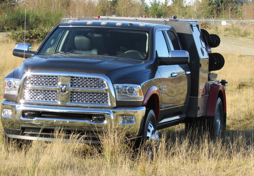Rival Paladin II 56 -- Modular Welder Rig Truck Deck -- Lincoln (13)