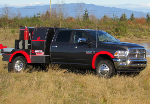 Rival Paladin II 56 -- Modular Welder Rig Truck Deck -- Lincoln (18)
