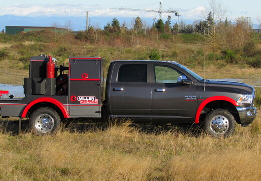 Rival Paladin II 56 -- Modular Welder Rig Truck Deck -- Lincoln (21)