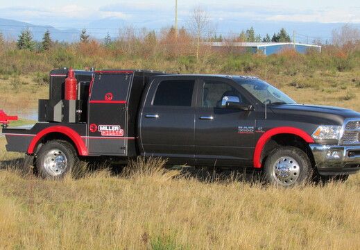 Rival Paladin II 56 -- Modular Welder Rig Truck Deck -- Lincoln (19)