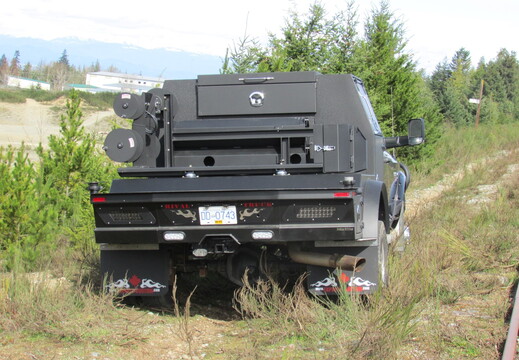 9-385 - RIVAL PALADIN II 56 -- Portable Pipeline Rig Welder's Truck Deck (24)