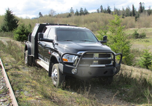 9-385 - RIVAL PALADIN II 56 -- Portable Pipeline Rig Welder's Truck Deck (27)