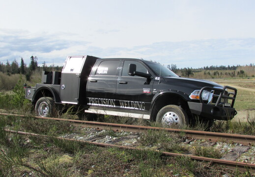 9-385 - RIVAL PALADIN II 56 -- Portable Pipeline Rig Welder's Truck Deck (28)