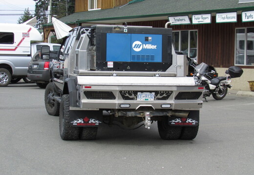9-439 RIVAL PALADIN II 56 Portable Rig  Welding Truck (8)
