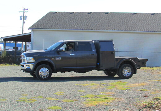 9-505 - RIVAL PALADIN IV 60 Portable Rig Welder's Truck Deck (52)