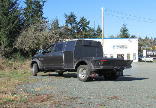 9-505 - RIVAL PALADIN IV 60 Portable Rig Welder's Truck Deck (2)