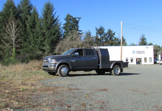 9-505 - RIVAL PALADIN IV 60 Portable Rig Welder's Truck Deck (15)