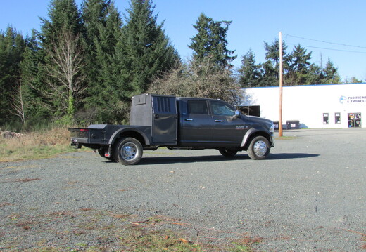 9-505 - RIVAL PALADIN IV 60 Portable Rig Welder's Truck Deck (42)