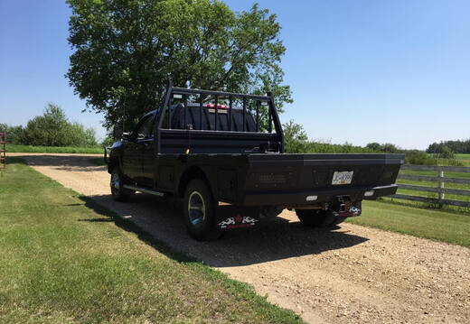 9-521 - RIVAL RAIDER D 56 Aluminm Flat Bed with Gooseneck (2)