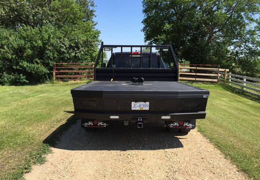 9-521 - RIVAL RAIDER D 56 Aluminm Flat Bed with Gooseneck (4)