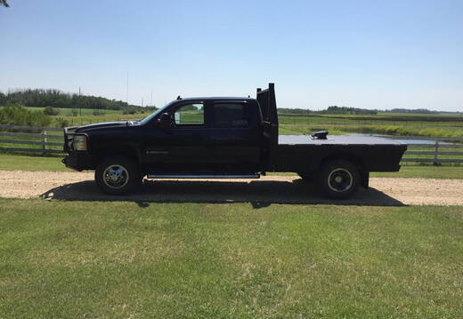 9-521 - RIVAL RAIDER D 56 Aluminm Flat Bed with Gooseneck (6)