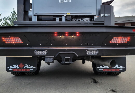 9-927 - Paladin II 56 -- Jesse Elliott-16+1