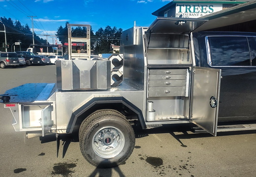 9-1010 Apache II 56 -- Weston Manufacturing (3)