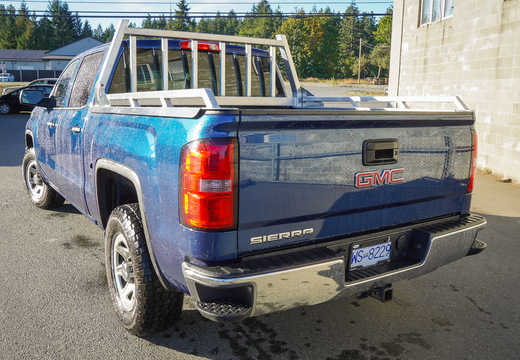BLUE GMC HEADACHE RACK AND RAILS (26)