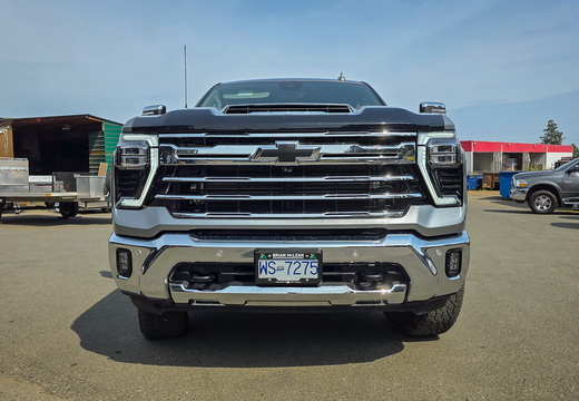 Silver Chevy Headache Rack and Rails (5)